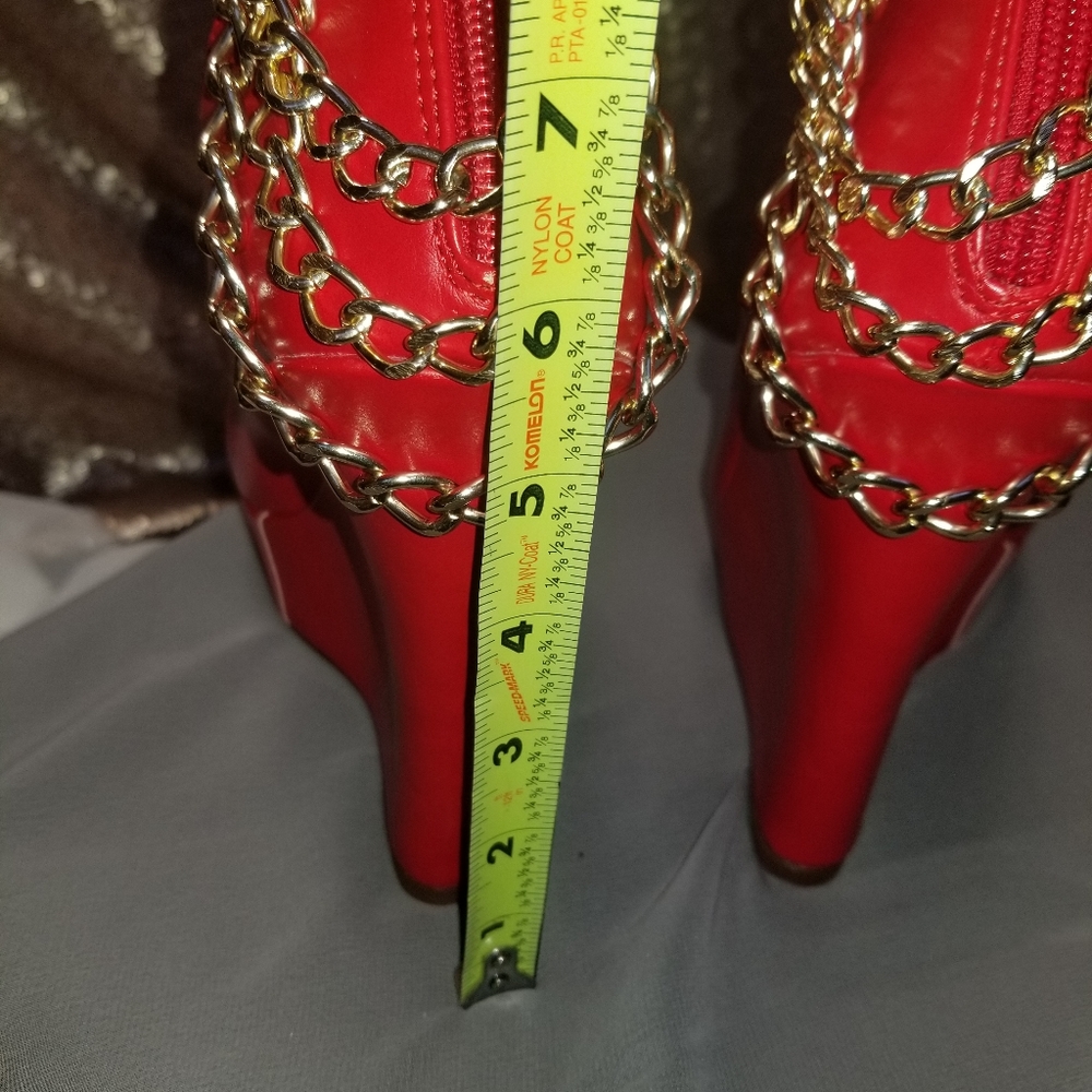 Shoes - Picture 4 of 6